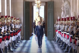 <p>Emmanuel Macron en el palacio de Versalles en 2018.</p>