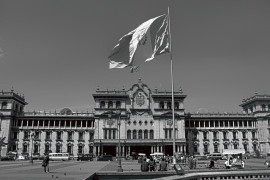 <p>Palacio Nacional de la Cultura en la Plaza de Armas de la Ciudad de Guatemala. <strong>/ Jeisonpicture</strong></p>