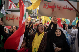 <p>Mujeres protestan contra el genocidio en Gaza en una manifestación de Hezbolá. Octubre de 2023. / <strong>Marta Maroto</strong></p>
