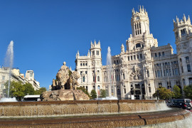<p>La fuente de la diosa Cibeles, junto al Palacio de Comunicaciones (Madrid). <strong>/ R. A.</strong></p>