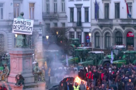 <p>Protesta de agricultores en el centro de Bruselas. /<strong> RTVE</strong></p>