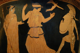<p>Escena de Menelao intentando matar a Helena, dibujada en una crátera ática. / <strong>Museo del Louvre</strong></p>