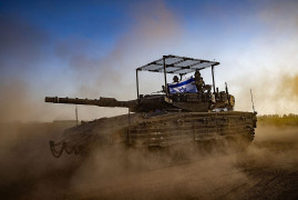 <p>Un tanque israelí cerca de la frontera con Gaza en el sur de Israel el 21 de enero de 2024. / <strong>Chaim Goldberg (Flash90)</strong></p>