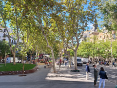 <p>La plaza de Santa Bárbara, en Madrid. / <strong>R.A.</strong></p>