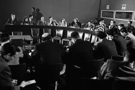 <p>Eleanor Roosevelt, presidenta de la Comisión de Derechos Humanos, en una conferencia de prensa tras la finalización de la Declaración de Derechos Humanos. / <strong>United Nations Photo</strong></p>