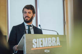 <p>Juan García-Gallardo, durante una rueda de prensa en febrero de 2022.<strong> / Vox</strong></p>