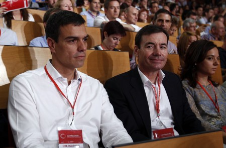 Pedro Sánchez y Tomás Gómez, en el XXXIX Congreso Federal Extraordinario del PSOE. 