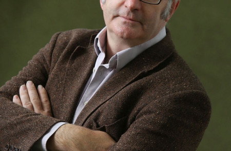 El periodista y novelista John Lanchester.