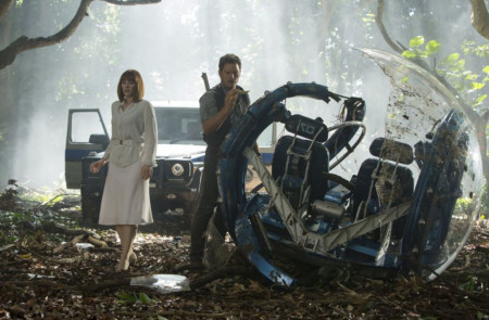 <p>Fotograma de la película <em>Jurassic World,</em> protagonizada por Chris Pratt y Bryce Dallas Howard.</p>