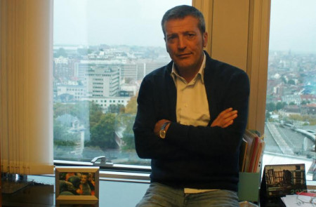 <p>Édouard Martín en su despacho de Bruselas.</p>