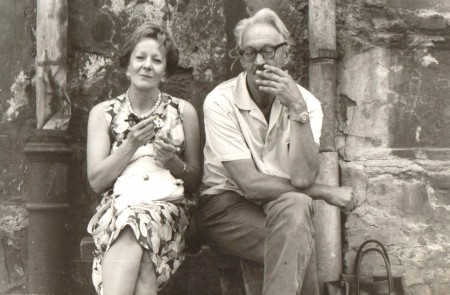 <p>Kornel Filipowicz junto con la premio Nobel Wisława Szymborska, de la que fue pareja durante más de 20 años. </p>