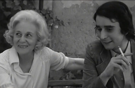 <p>Leopoldo María y Felicidad Blanc, en un fotograma de<em> El desencanto</em> (1976), documental de Jaime Chávarri.</p>