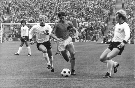 <p>Johan Cruyff, durante la final del Mundial 1974, Holanda-Alemania. </p>