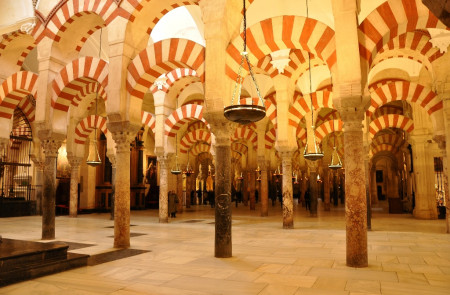 <p>Sala de oración de la Mezquita de Córdoba</p>