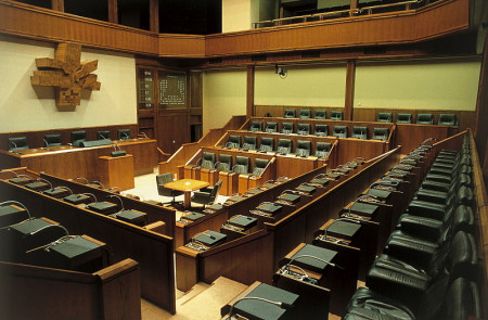 <p>Parlamento Vasco.</p>
