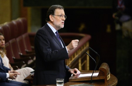 <p>Mariano Rajoy, durantes su intervención, antes de fracasar en la segunda votación de su investidura. </p>