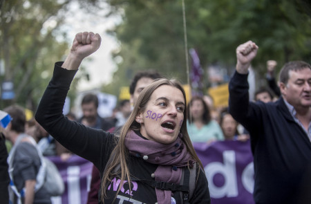 <p>Cabecera de Podemos en la reciente manifestación contra el TTIP y el CETA.</p>
<p> </p>