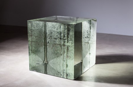 <p><em>Crystal Cube </em>(2014), cortesía del Estudio de Ai Weiwei.</p>
