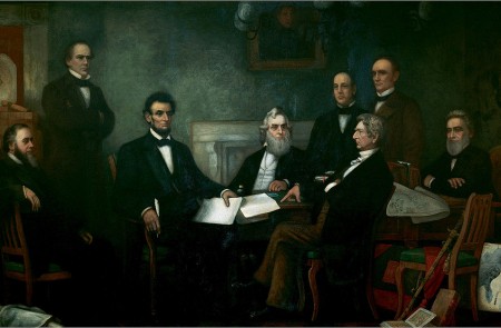 <p>Lincoln presenta el borrador de Proclamación de Emancipación a su gabinete. </p>