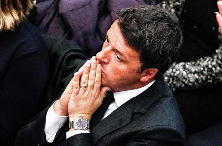 <p>Matteo Renzi, durante el seguimiento de los resultados del referéndum sobre la Constitución italiana.</p>