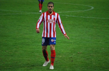 <p>Álvaro Domínguez, en un partido contra el Espanyol en 2009.</p>