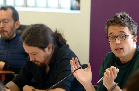 <p>Pablo Echenique, Pablo Iglesias e Íñigo Errejón, durante una reunión del consejo ciudadano de Podemos.</p>
