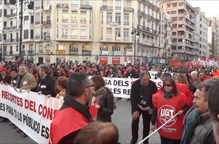 <p>Manifestación contra los recortes en la Ley de Dependencia, en Valencia, en 2012.</p>