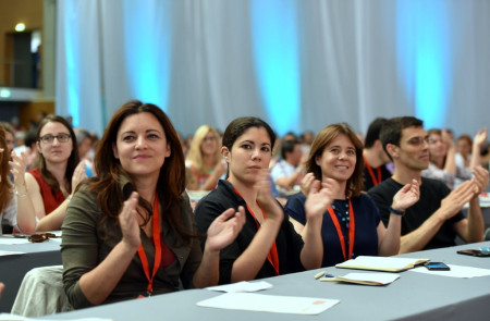 <p>La europarlamentaria Marisa Matias y las diputadas Mariana Mortágua y Catarina Martins, en la X Convención del Bloque en junio de 2016.</p>