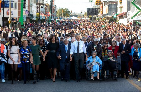 <p>La familia Obama en la conmemoración del 50 aniversario de la marcha de Selma a Montgomery el 7 de marzo de 2015.</p>