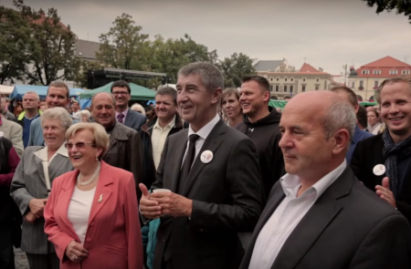 <p>Andrej Babiš, fundador de Acción de los Ciudadanos Insatisfechos y actual ministro de Economía, durante un acto en 2015. </p>