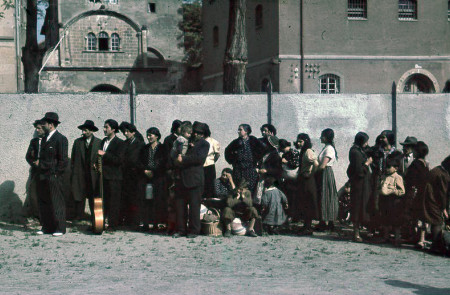 <p>Deportación de población romaní en Asperg, Alemania. 1940.</p>
