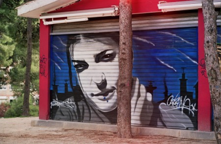 <p>Grafiti en el parque Castillo Palomar, del barrio de Delicias, Zaragoza.</p>