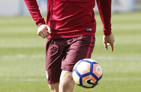 <p>Saúl Ñíguez, durante un entrenamiento con el Atlético de Madrid. </p>