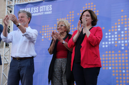 <p>Pedro Santisteve, Manuela Carmena y Ada Colau, el 9 de junio de 2017, en el encuentro municipalista internacional organizado por Barcelona En Comú. </p>