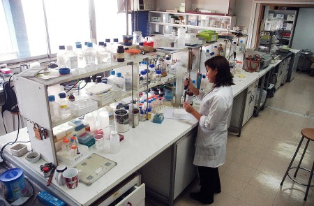 <p>Laboratorio en la Universidad de Chile.</p>
