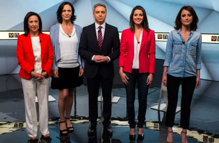 <p>Andrea Levy, Margarita Robles, Carolina Bescansa e Inés Arrimadas en el debate 'Las mujeres primero', el 9 de junio de 2016.</p>