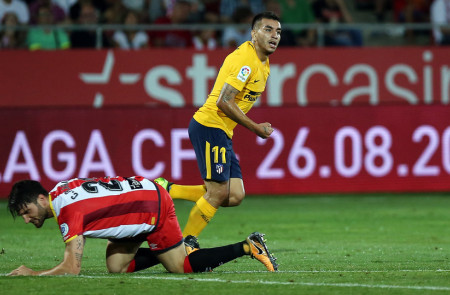 <p>Ángel Correa celebra el gol que anotó ante el Girona en el primer partido de Liga. </p>