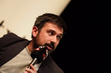 <p>Ramón Espinar, en la sesión Fuera de Contexto, en el Teatro del Barrio.</p>