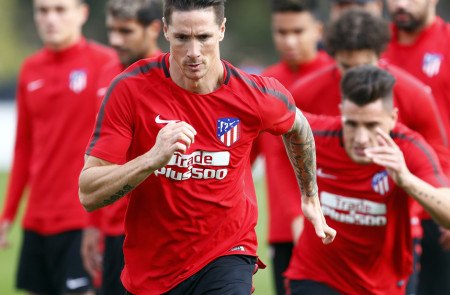 <p>Fernando Torres entrenándose el 1 de noviembre de 2017 </p>