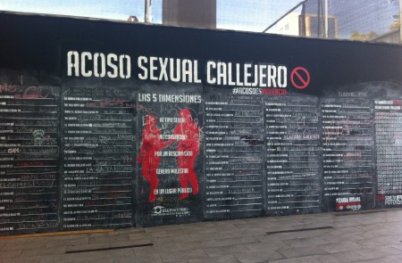 <p>Mural en contra del acoso sexual callejero en Santiago, Chile</p>