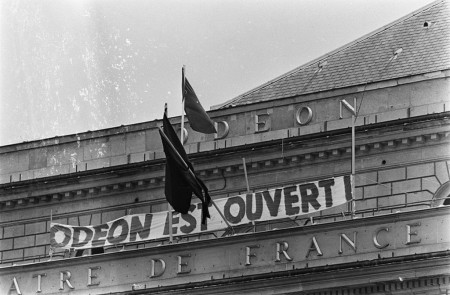 <p>El Teatro del Odeon de París, ocupado por estudiantes y artistas en mayo de 1968.</p>