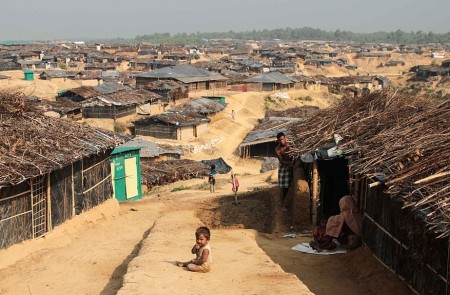 <p>El Campo de refugiados rohingyas 'Kutupalong' en Ukhia, Cox's Bazar en Bangladesh. 2017</p>