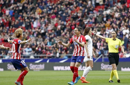 <p>Las jugadoras del Atlético de Madrid Femenino celebran el primer tanto del partido frente al Madrid CFF. 17 de marzo, Wanda Metropolitano.</p>