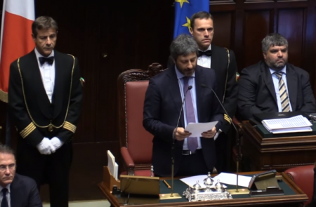 <p>Roberto Fico (M5S) durante su discurso inaugural en el Parlamento italiano, 24 de marzo de 2018.</p>