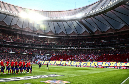 <p>Ambiente en el Wanda Metropolitano momentos antes de que comience la vuelta de la semifinal de la Uefa Europa League</p>