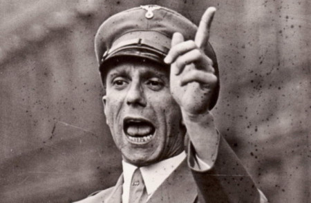 <p>Goebbels en un discurso en Berlín (1934).</p>