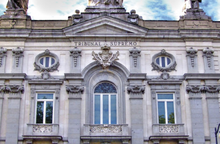 <p>Entrada principal del Tribunal Supremo, Madrid. </p>