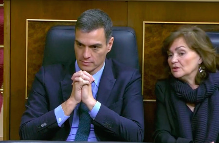 <p>Pedro Sánchez y Carmen Calvo durante la votación de los Presupuestos generales el 13 de febrero de 2019.</p>