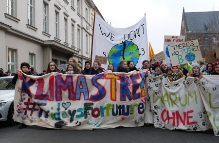 <p>Cabecera de la manifestación por el clima del 25 de enero de 2019 en Berlín.</p>