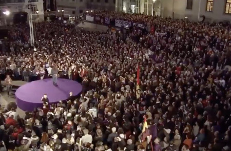 <p>Mitin de Pablo Iglesias en la plaza del Reina Sofía, el pasado 23 de marzo.</p>